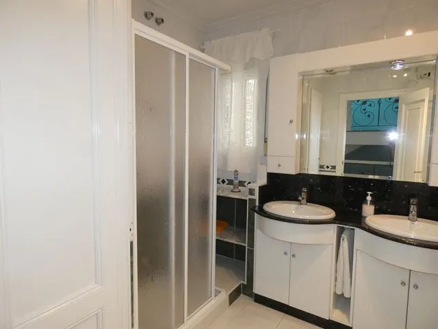 Villa 4 habitaciones 405m² en venta - Centro urbano 2 — 33