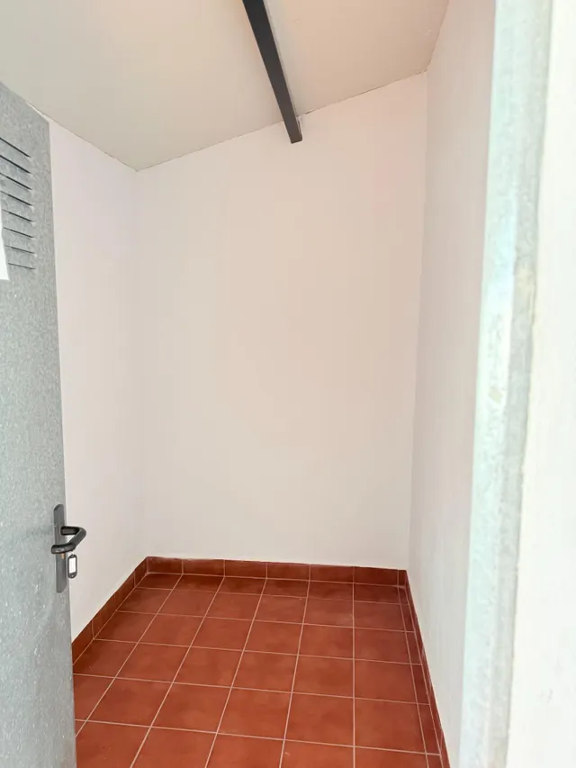 TRASTERO EN FINCA NUEVA - REABILITADA TOTALMENTE — 3
