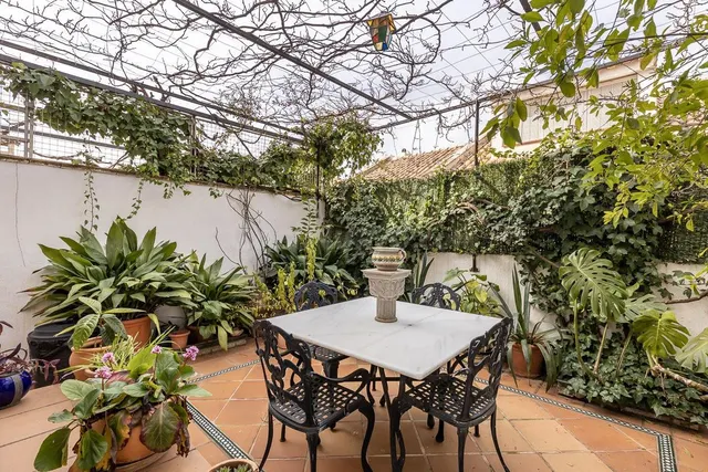 Casa adosada en Cármenes de San Miguel. — 3