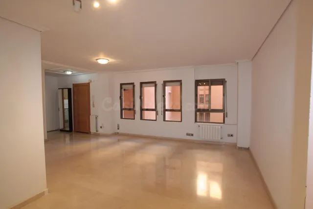 Piso en alquiler junto al Palacio de Congresos, 4 dormitorio - foto 3