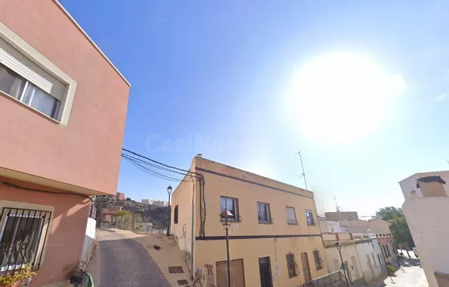 SE VENDE casa OKUPA en C Fuente La 10 de Rioja