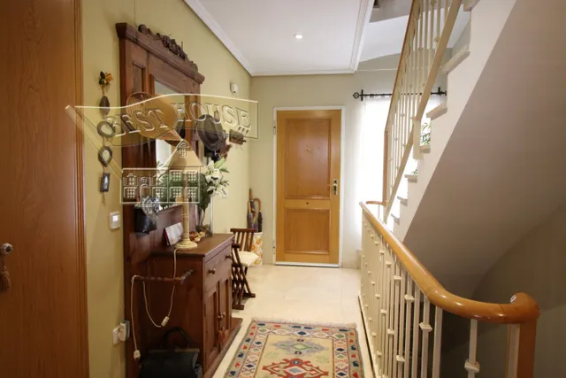 EXCLUSIVO CHALET ESQUINERO EN LA PATACONA — 16