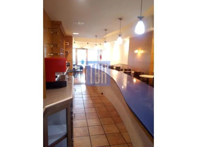 Local comercial en alquiler en Universidad