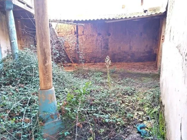 VIVIENDA PARA REFORMAR EN SOTO DE LA  VEGA — 6