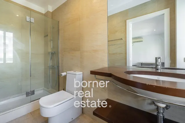 Chalet adosado en venta en Calle de Sant Josep — 46