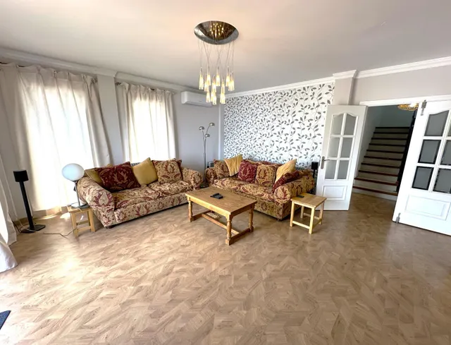 Chalet con piscina — 6