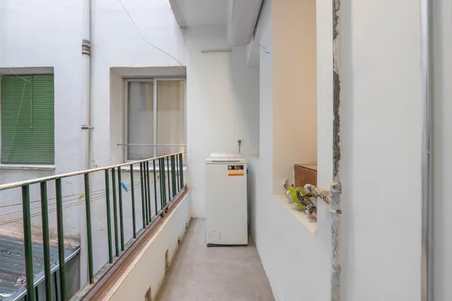 Se vende piso en el realejo (tres dormitorios) — 28