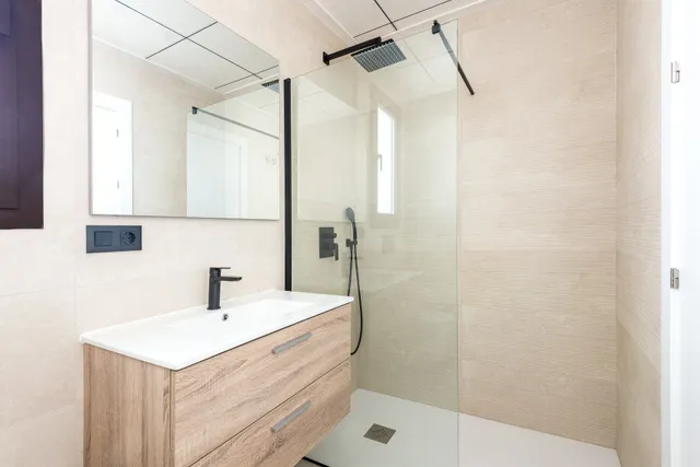Apartamento de 3 dormitorios en Punta Prima — 16