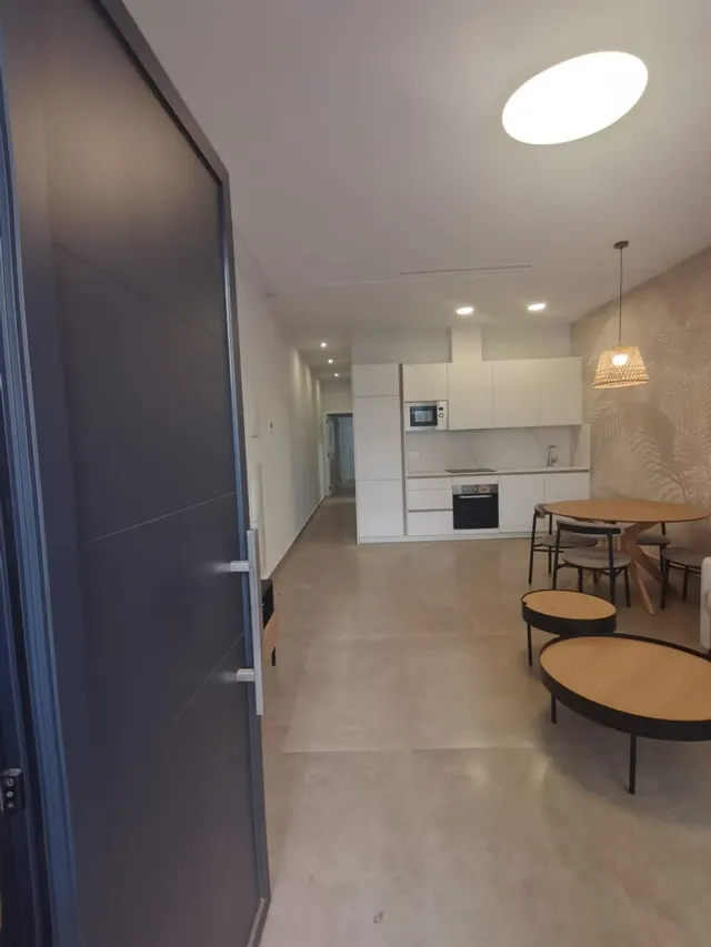 Apartamento 1 habitación 57m² en venta - Estacion de autobuses — 11