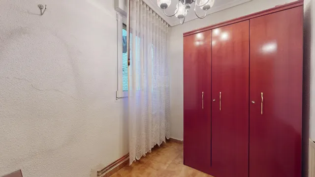 Piso de tres dormitorios de nueva construcción y con garaje — 35