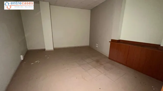 LOCAL COMERCIAL EN RICARDO PORTALES — 35