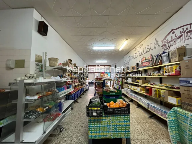 Local comercial en venta y traspaso zona Llombo — 2
