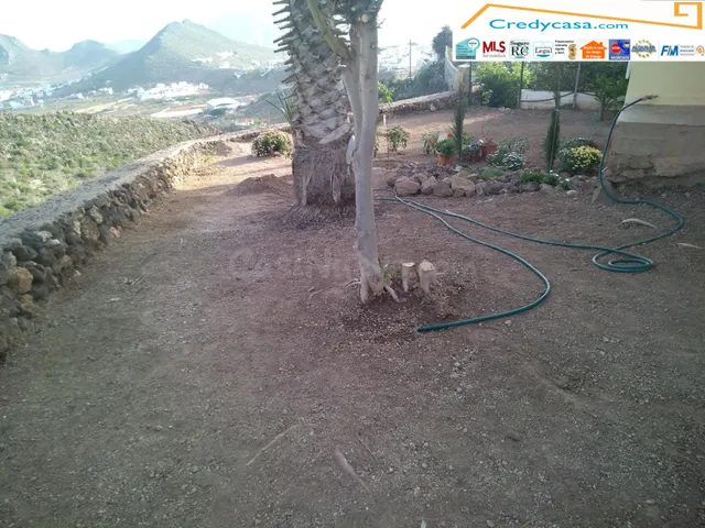 Villa independiente con jardín y espectaculares vistas al ma - foto 2