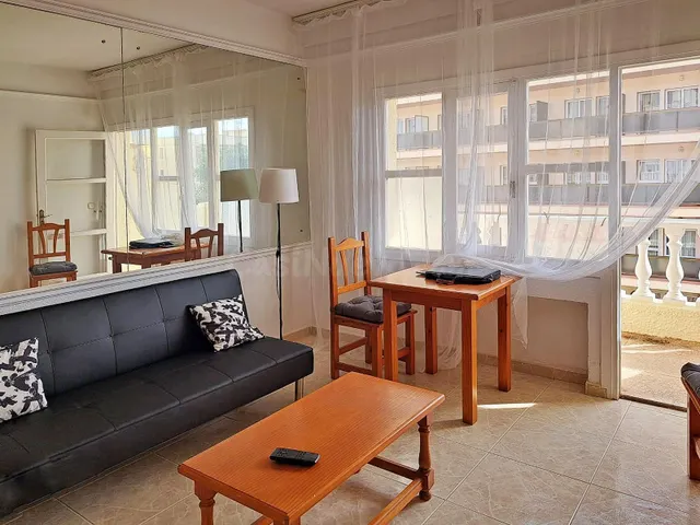 ESTUDIO CON LICENCIA TURÍSTICA Y TERRAZA CON VISTAS AL MAR - foto 2