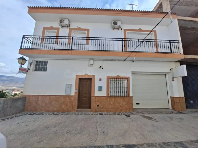 SE VENDE CASA EN ABRUCENA