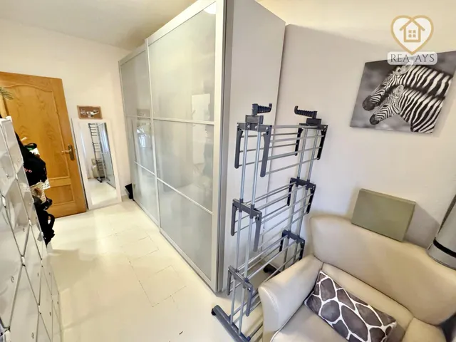 Piso reformado de 4 dormitorios y Balcón junto a la estación de tren de Gavà - Barcelona — 19