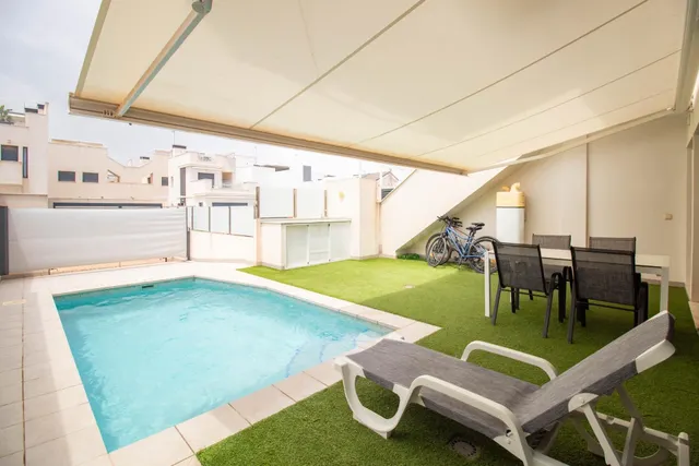 BUNGALOW DE 2 DORMITORIOS Y 2 BAÑOS EN SAN PEDRO DEL PINATAR (LO PAGAN) — 26