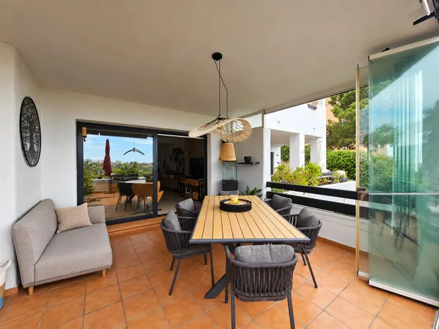 MAGNÍFICO APARTAMENTO DE 2 DORMITORIOS CON GRAN TERRAZA, JARDÍN PRIVADO Y VISTAS AL MAR Y AL GOLF – DOÑA JULIA, CASARES COSTA — 31