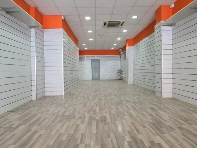 ALG792 - LOCAL COMERCIAL DE 140M2 EN LA CALLE COVADONGA DE A