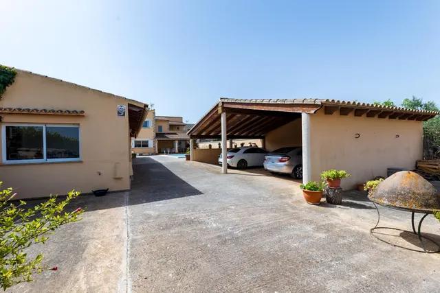 Chalet en venta en Algaida — 43