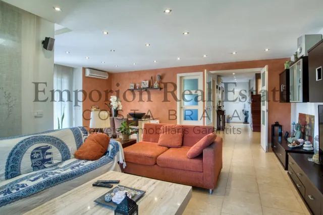 HERMOSA CASA CON PISCINA CERCA DE LA PLAYA - VENTA O ALQUILER CON OPCION A COMPRA — 12