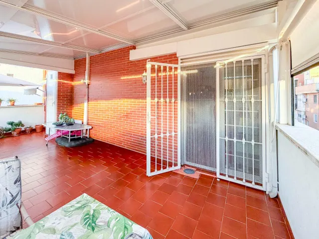 ÁTICO-DÚPLEX CON ESPECTACULAR TERRAZA — 50