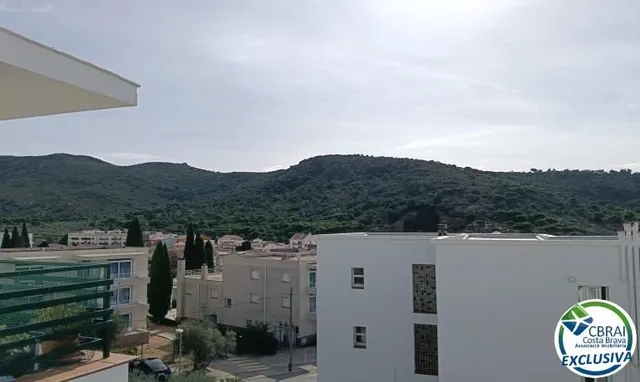 Bonito piso con vista mar en mas oliva Roses — 8