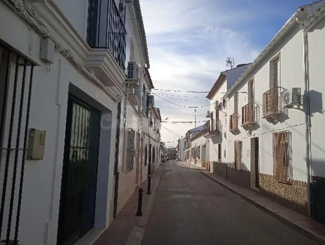 SE VENDE casa OKUPA en C Sargento Jurado 33 de Marinaleda - foto 3