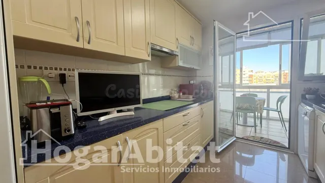 SEMINUEVO CON GARAJE, TRASTERO Y DOS TERRAZAS - foto 5