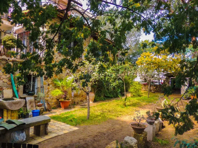 Villa con licencia turística en la urbanización La Montgoda. - foto 4