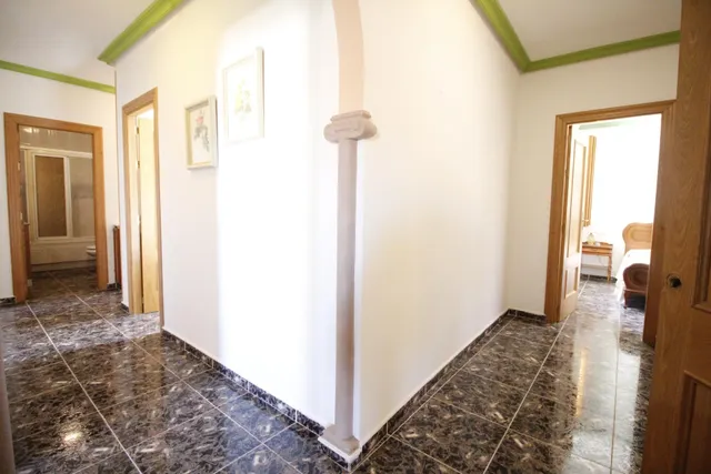 EXCELENTE CASA EN EL CENTRO DE BAZA!!!! — 22