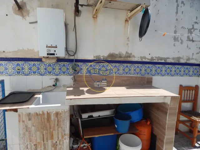Casa Espaciosa en Montesa: Comodidad y Estilo — 30