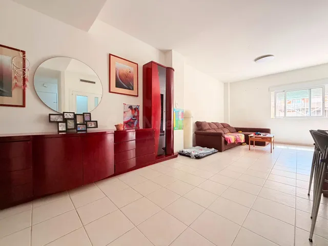 PLANTA BAJA DE 107 M2 ÚTILES CON 3 habitaciones, 2 BAÑOS, GR - foto 2