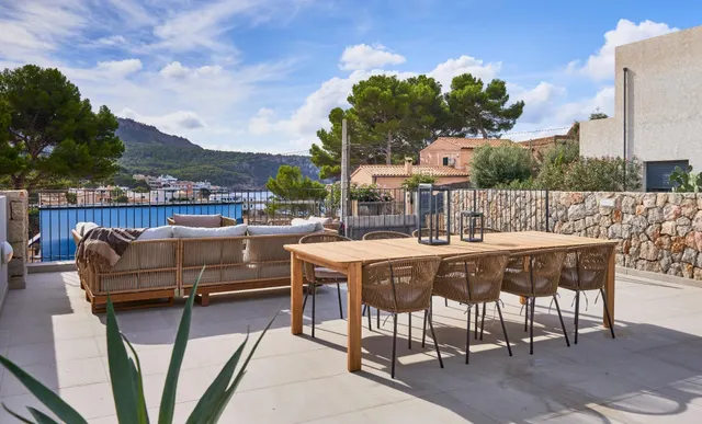 EXCLUSIVA VIVIENDA DE OBRA NUEVA A PASOS DEL MAR EN SANT ELM - foto 4