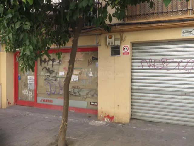 Local comercial, en Ciudad Jardín, con licencia de apertura  - foto 2