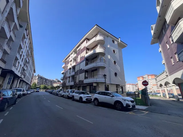 COLINDRES ALQUILER 2 DORMITORIOS — 4