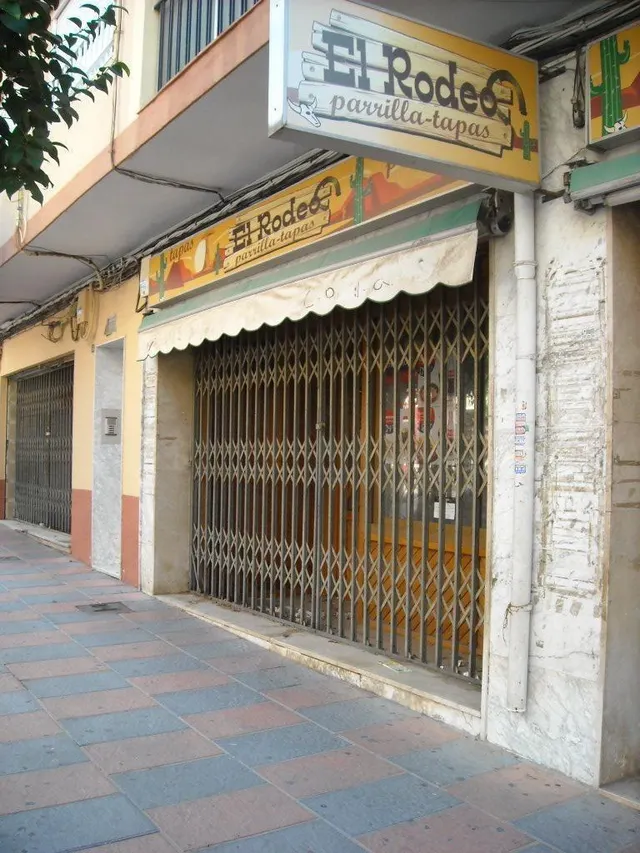 Local comercial — 3