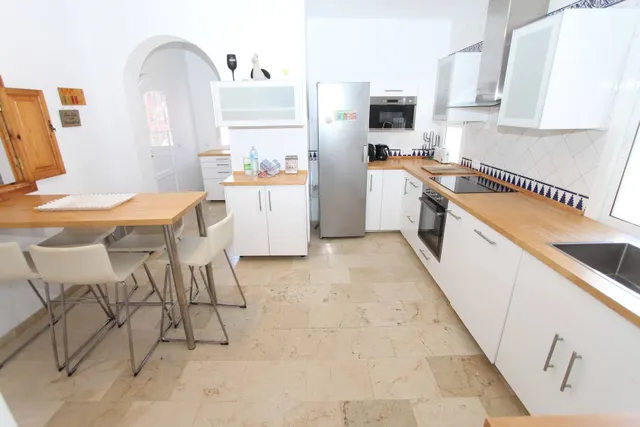 VILLA INDEPENDIENTE CON 4 habitaciones — 12