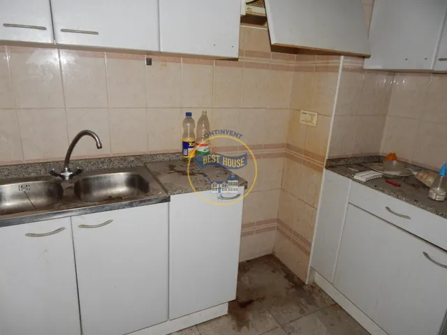 EDIFICIO A REFORMAR EN COCENTAINA. — 17