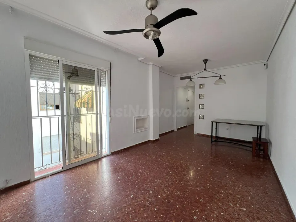 Amplio piso en alquiler en Plaza San Rafael, Córdoba