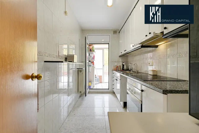 PISO GIRONA — 9