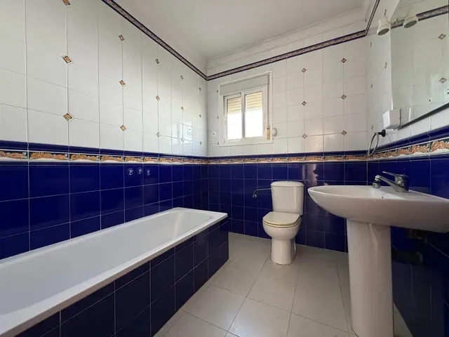 Venta de Chalet independiente en Alcaucín, Málaga. — 7