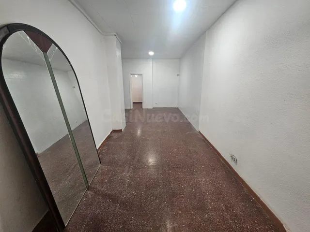 Local Comercial Adaptado a Alojamiento en Lleida - foto 3