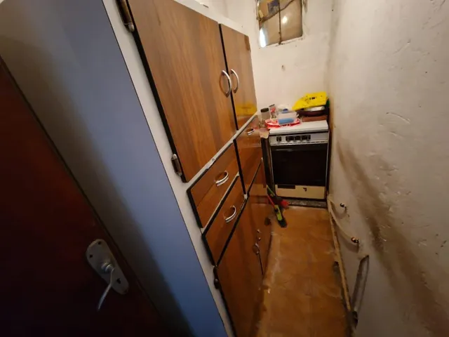 SE VENDE CASA EN VILLACALBIEL, 2 PLANTAS, PATIO 60 M2, CALEFACCIÓN, NECESITA REFORMAS — 10