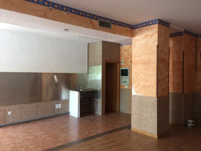 ALQUILER LOCAL COMERCIAL — 3