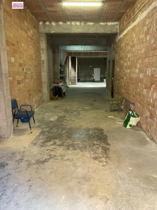 VENTA DE EDIFICIO FAMILIAR EN BENIFAIO (VALENCIA) — 46