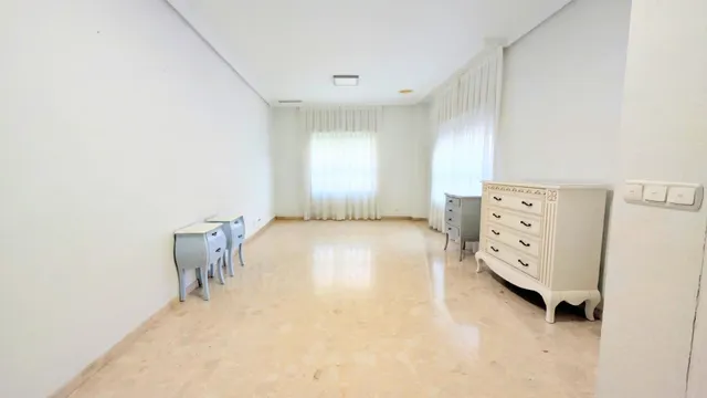 ¡oportunidad única: planta baja semi nueva, 95 m2, Elche, zona toscar, vivienda de esquina, totalmente exterior, entrada independiente! — 11