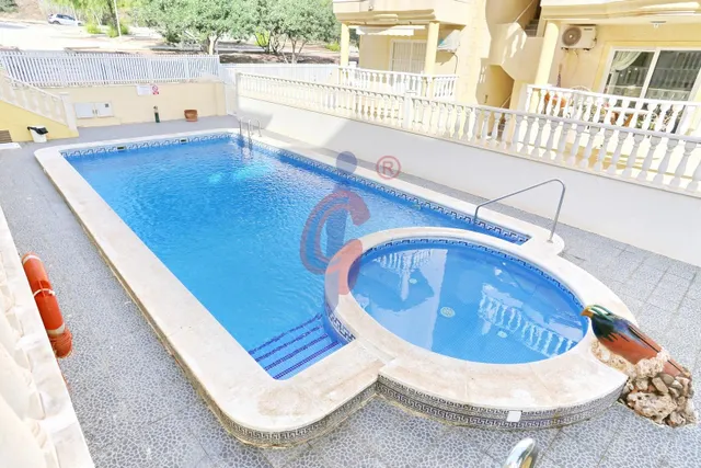 ¡Apartamento en planta baja con gran terraza en Guardamar del Segura! — 9