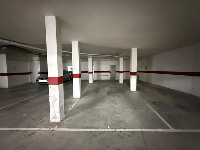 Piso con 2 plazas de garaje y trastero en C/ Tajada (Pedrola) — 19