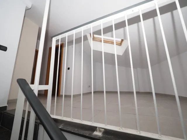 SE DÚPLEX PISO SEMI-NUEVO EN SABADELL, ZONA LA CREU DE BARBERA — 7